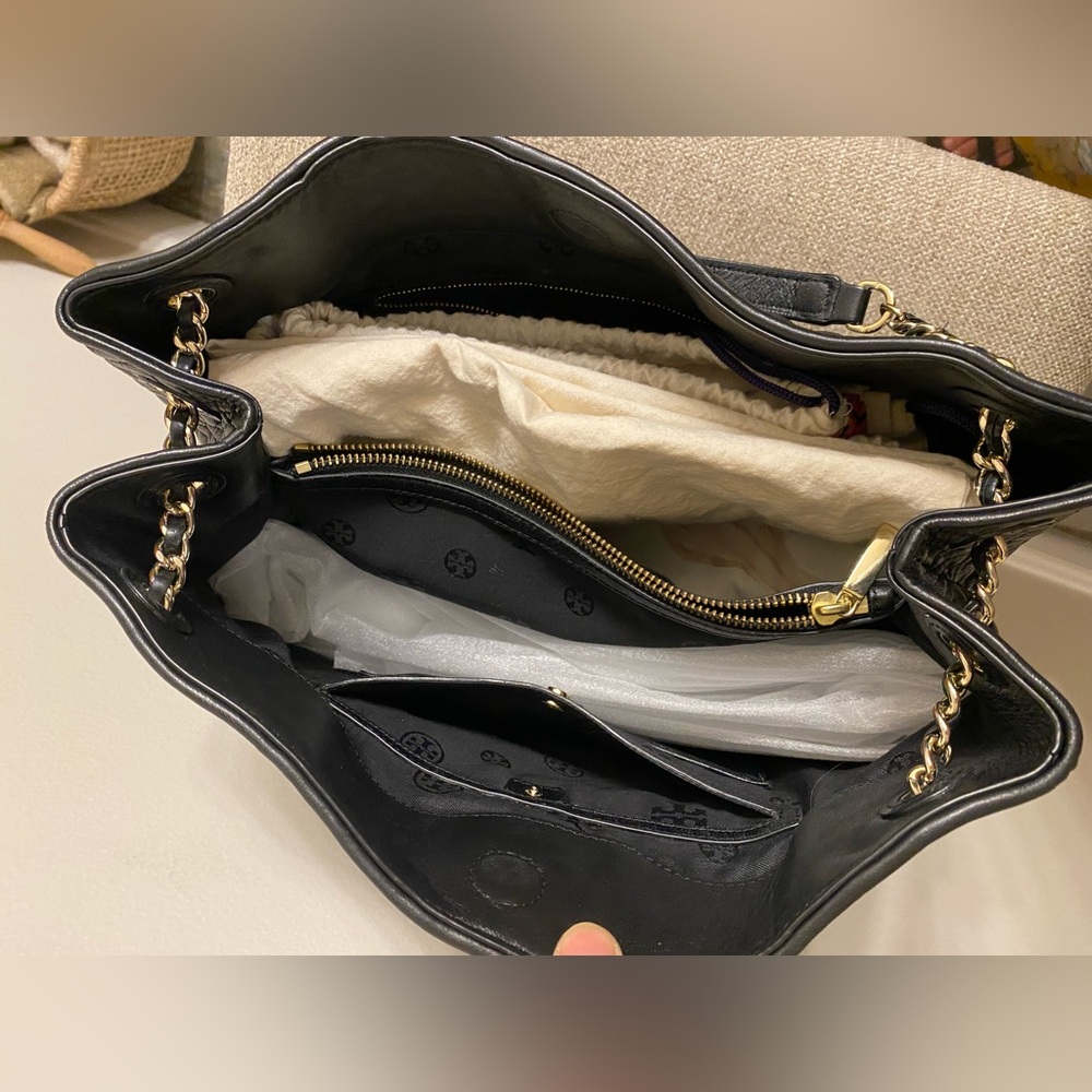 💯Tory Burch Marion Chain Slouchy Tote - Picture 7 of 15